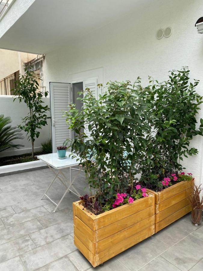 Lr Apartments Sarandë エクステリア 写真